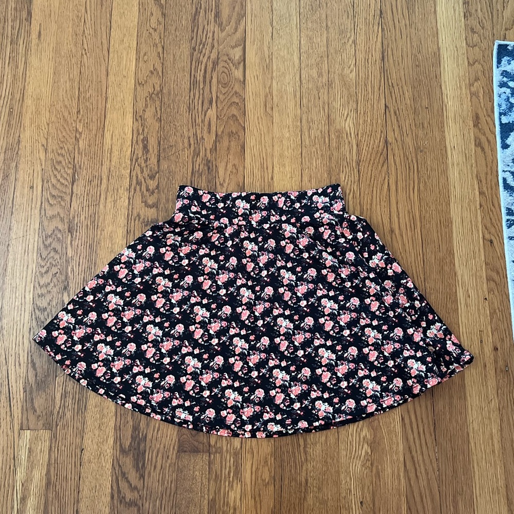 Floral skirt high rise